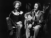 Simon & Garfunkel v televizn show NBC Saturday Night pi jednorzovm reunionu v roce 1975