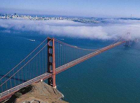 Golden Gate v San Francisku.