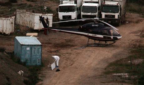 Vrtulník, s jeho pomocí prchli dva vzni z aténského aláe Korydallos (22. února 2009)