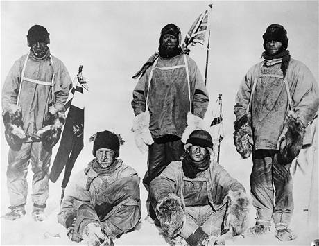 Výprava Roberta Falcona Scotta na jiním pólu, kam dorazila msíc po Amundsenovi