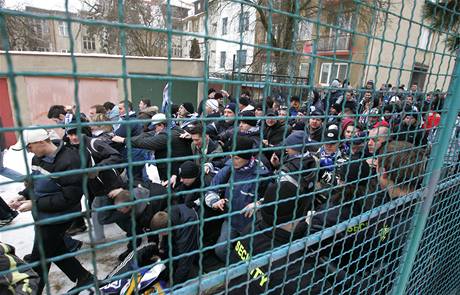 dn fotbalovch chulign na stadionu na Srbsk v Brn ped zpasem 1. FC Brno a Bank Ostrava