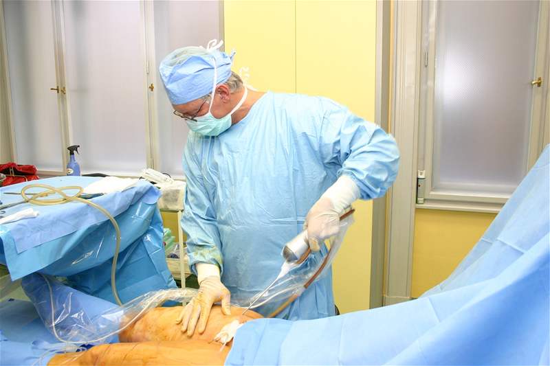 Ped kadou plastickou operací musí ena podstoupit pedoperaní vyetení (ilustraní fotografie)