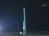 Start rakety Taurus XL, která do vesmíru vynesla observato� na m��ení zne�i�t�ní oxidem uhli�itým