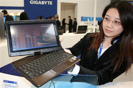 Gigabyte TouchNote M1028 byl pedstaven na CeBIT 2009