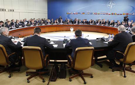 Ministi zahranií zemí NATO v Bruselu projednávali hned nkolik zásadních témat.