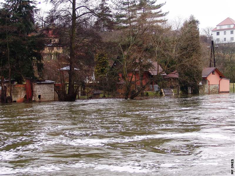 Dyje ve Znojm 6. bezen 2009