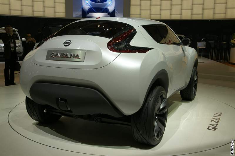 Nissan Qazana