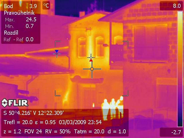 Zátah ve velkopstírn konopí v Chebu oima termovize. Zdrojem vech fotografií je EZ.