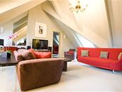 Hotel je za�ízený p�evá�n� solitéry