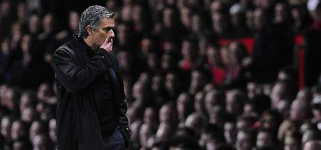 ODEJDE? Portugalský trenér José Mourinho moná po sezon opustí Inter Milán. Podle britských bookmaker má namíeno do Liverpoolu.