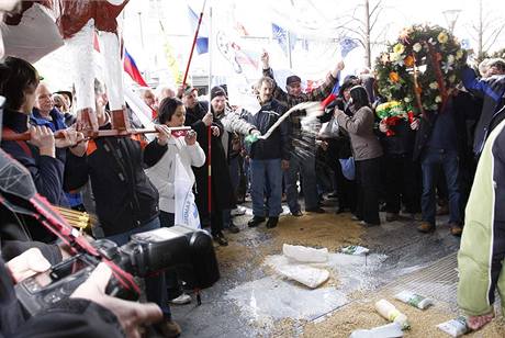 Protest zemdlc v Praze. Ilustraní foto