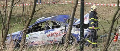 Nehoda na Valaské rallye. Závodní auto usmrtilo ti lidi. (28. bezna 2009)