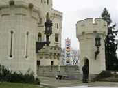 V zámku Hluboká nad Vltavou a jeho okolí vrcholí pípravy na summit ministr zahranií evropské sedmadvacítky