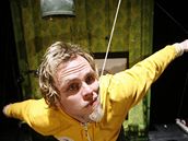 Skutr - Understand - Rosa Novák