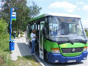 Telebus, autobus na zavolání,  jezdí v polském Krakov.
