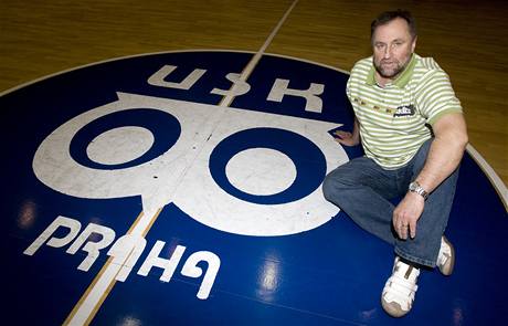 Lubor Blaek, trenr basketbalistek ZVVZ USK Praha