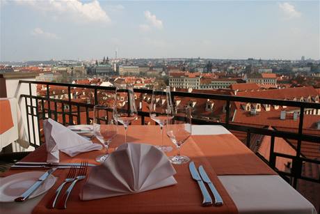 Malostranská restaurace si díky Obamovi zajistila celodenní reklamu ve vech eských médiích.