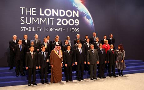 Skupina G20 na dubnovém summitu v Londýn.