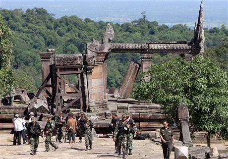 Kambodt vojci pobl chrmu Preah Vihear