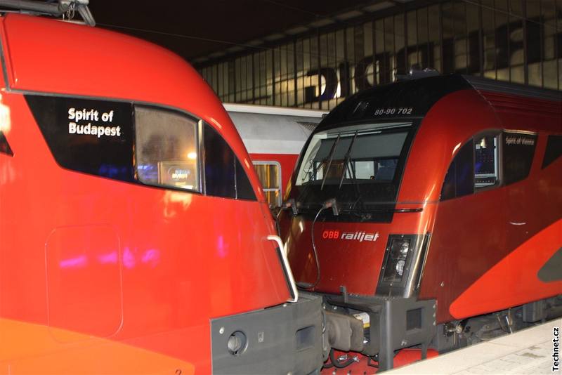 Railjet - vlak, který se může zanedlouho objevit v Česku