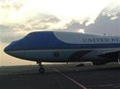 Air Force One s Barackem Obamou pilétl na letit v praské Ruzyni