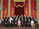 Oficiální foto Albty II. po recepci v Buckinghamském paláci s pedstaviteli skupiny G20 (1. dubna 2009)