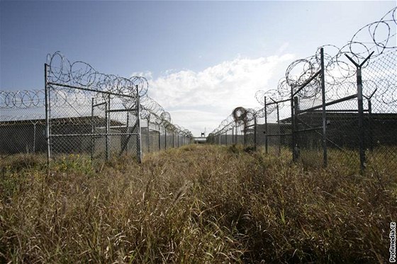 Zajatci z Guantánama si na Slovensku stují kvli patným podmínkám (Vznice Guantánamo - Ilustraní foto)