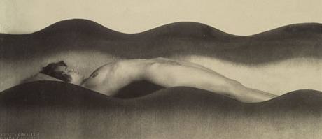 František Drtikol; fotografie s názvem Vlna