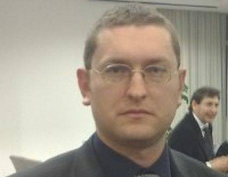 Vdce jednoho ze srbských neonacistických hnutí Goran Davidovi