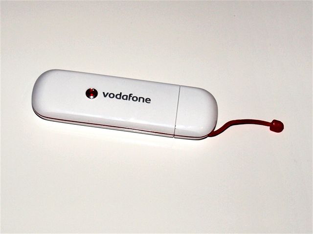 Velký souboj USB modemů. Nejrychlejší instantní internet nabízí O2 -  iDNES.cz