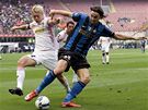 Inter Milán - Palermo: Ibrahimovi (vpravo) a Kjaer