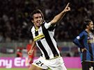Juventus - Inter Milán: domácí Zdenk Grygera slaví branku