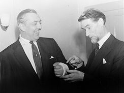Duncan Macrae a Jacques Tati v roce 1955