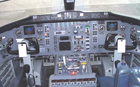 Kokpit letounu Challenger CL-601