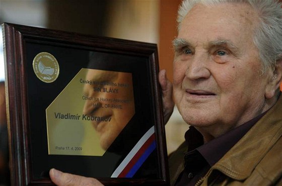 Jedním z hokejist postiených komunistickou svoloí byl i Vladimír Kobranov