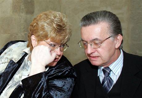 Eduard Zeman na zakládajícím sjezdu Strany dstojného ivota, 2008