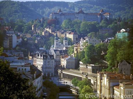 Karlovy Vary jsou svtová znaka. Navíc mají Becherovku a kliniky plastické chirurgie.