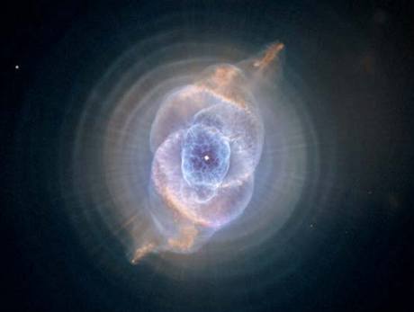 Hubblev teleskop: mlhovina Koi oko