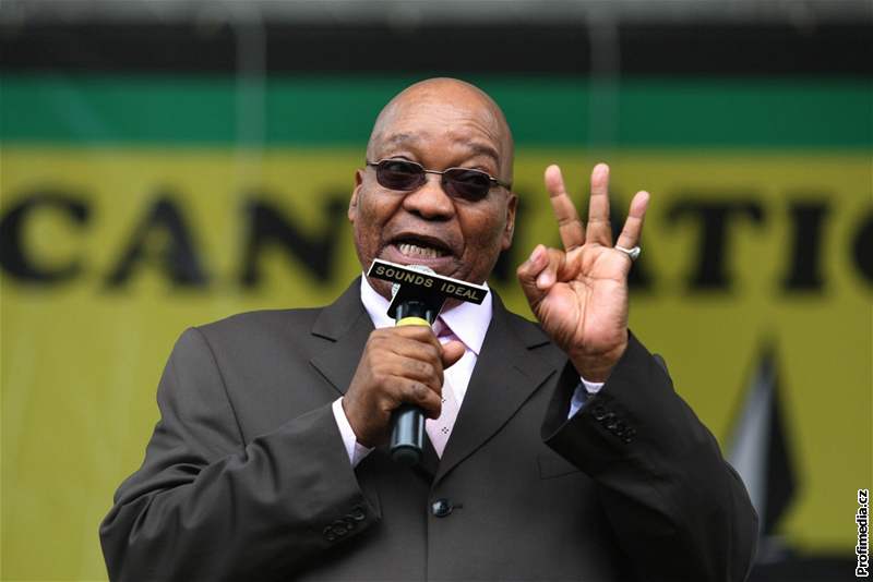Jacob Zuma je pro vtinu evropských komentátor archetypem zkorumpovaného a polygamního afrického vdce.
