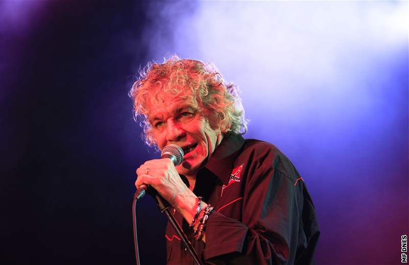 Dan McCafferty z kapely Nazareth v brnnském Boby centru