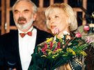 Marie Poledáková se Zdekem Svrákem pi vyhláení Komedie století (1998)