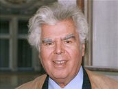 Ji�í Pelikán na snímku z roku 1995