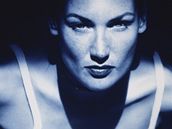 Nco dokáe písný pohled, v enské zbrojnici jsou ale i daleko rafinovanjí zbran