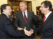 José Barroso, Mirek Topolánek a Jan Fischer (22. dubna 2009)