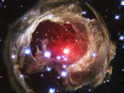 Hubbleův teleskop: Výbuch hvězdy V838