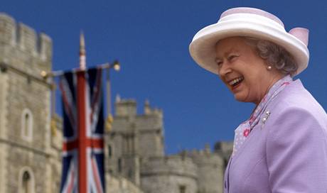 Britská královna Albta II. na hrad ve Windsoru.