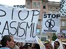 etzová demonstrace proti rasistickým útokm na Romy na brnnském námstí Svobody