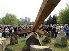 V Plzni odhalili 1. 5. 2009 pomník bigbítu z dílny Jaroslava indeláe 