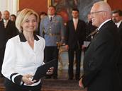 Ministryn spravedlnosti Daniela Kovov s prezidentem Vclavem Klausem pi jmenovn. (8.9.2009)