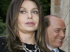 Silvio Berlusconi a jeho manelka Veronica Lario 